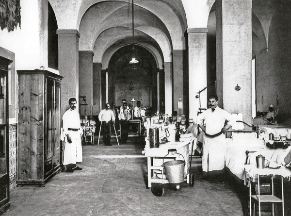 Enfermaria, Hospital de São José, Lisboa, 1911. Foto de Jorge Marçal da Silva.