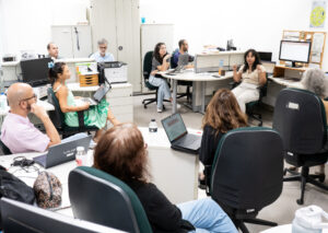 A equipe da revista no workshop da Wikipedia Brasil